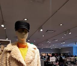 H&M photo