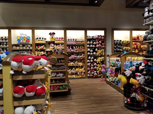 Collectibles Store «World of Disney», reviews and photos, 1565 S. Disneyland Dr, Anaheim, CA 92802, USA