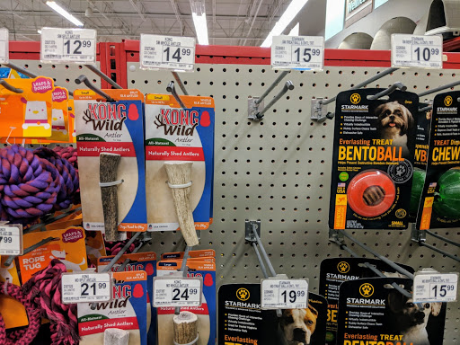 Pet Supply Store «Petco Animal Supplies», reviews and photos, 4217 W Wendover Ave G, Greensboro, NC 27407, USA