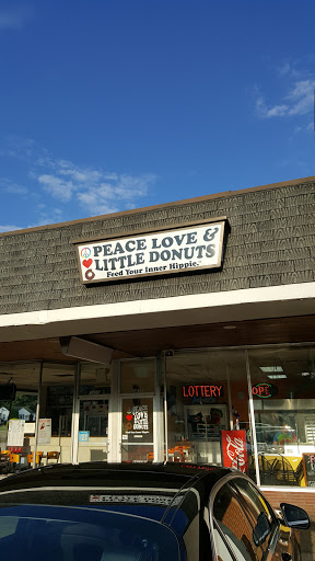 Peace, Love, and Little Donuts, 1411 Amherst Rd NE, Massillon, OH 44646, USA, 