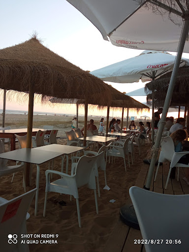 Chiringuito La Cabra I · Playa - Frente al Hotel Barceló, P.º de Los Gavilanes, 21400 Isla Canela, Huelva