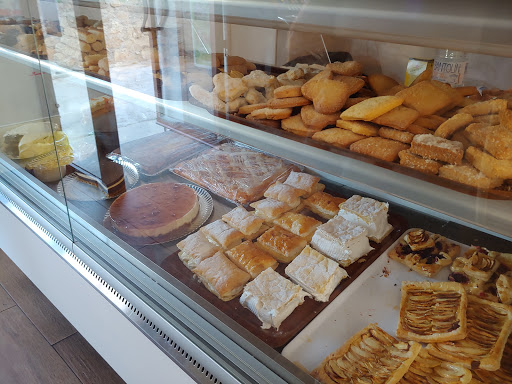 Pastelería Mainha en La Adrada, Ávila‎