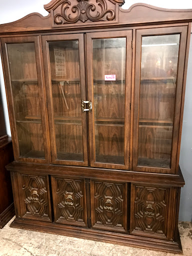 Thrift Store «YOTO Community Thrift Store», reviews and photos, 1731 N Glenstone Ave, Springfield, MO 65803, USA