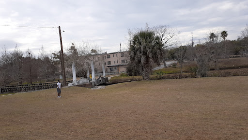 Park «Henry J. Klutho Park», reviews and photos, 204 W 3rd St, Jacksonville, FL 32206, USA