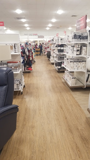 Department Store «HomeGoods», reviews and photos, 2718 Hylan Blvd, Staten Island, NY 10306, USA