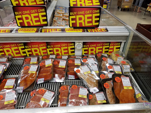 Grocery Store «Jewel-Osco», reviews and photos, 234 E Veterans Pkwy, Yorkville, IL 60560, USA