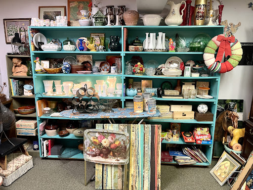 Boutique «Everchanging Seasons Consignment Boutique», reviews and photos, 710 Forest Ave, Portland, ME 04103, USA