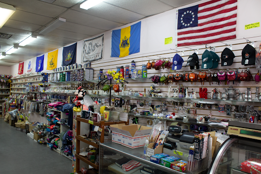 Gift Shop «Xenos Candy & Gifts», reviews and photos, 231 Chestnut St, Philadelphia, PA 19106, USA