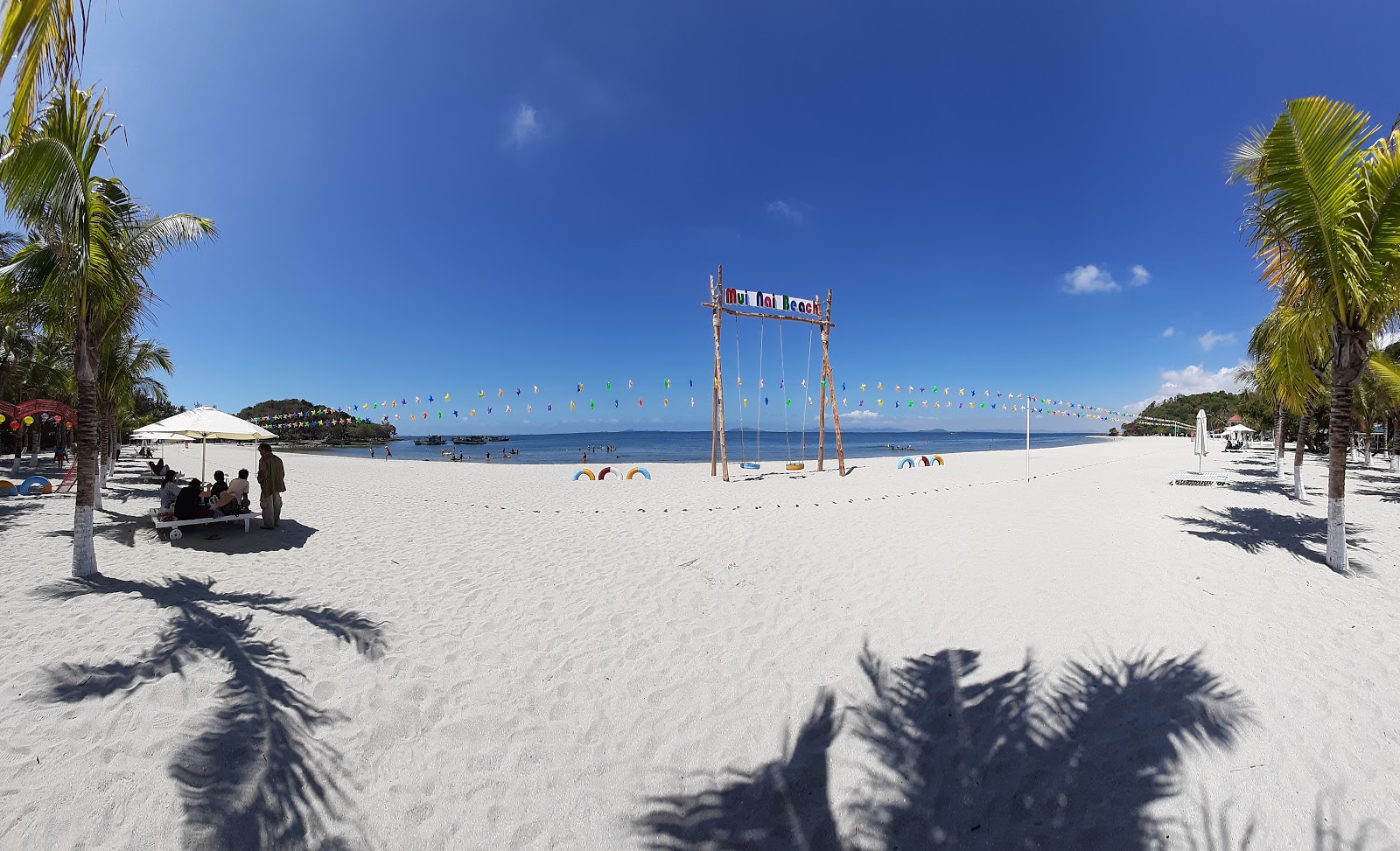 Mui Nai black beach'in fotoğrafı - rahatlamayı sevenler arasında popüler bir yer