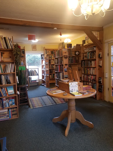 Nye Beach Book House LLC, 727 NW 3rd St, Newport, OR 97365, USA, 