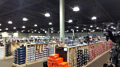Shoe Store «DSW Designer Shoe Warehouse», reviews and photos, 4619 E 82nd St, Castleton, IN 46250, USA