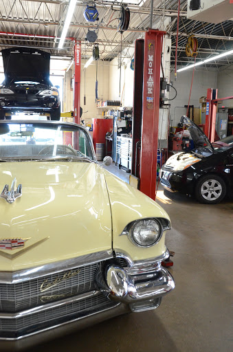 Auto Repair Shop «Schaumburg Automedics Inc.», reviews and photos, 503 Lunt Ave, Schaumburg, IL 60193, USA