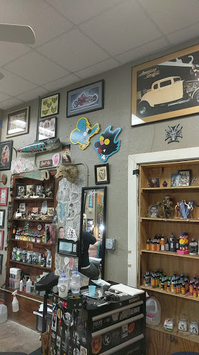 Tattoo Shop «Artist At Large», reviews and photos, 1125 E Douglas Ave, Wichita, KS 67211, USA