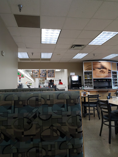 Supermarket «Hy-Vee», reviews and photos, 110 S D St, Oskaloosa, IA 52577, USA