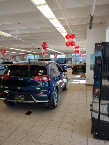 Car Dealer «World Car Kia South», reviews and photos, 7915 Interstate 35 Access Rd, San Antonio, TX 78224, USA