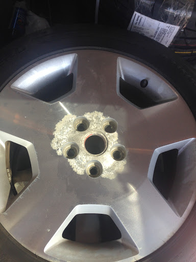 Hubcaps & Wheel repair image 9