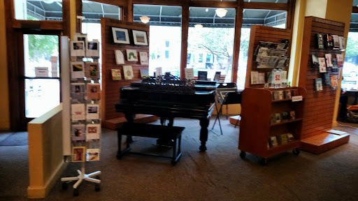 Book Store «Signs of Life», reviews and photos, 722 Massachusetts St, Lawrence, KS 66044, USA