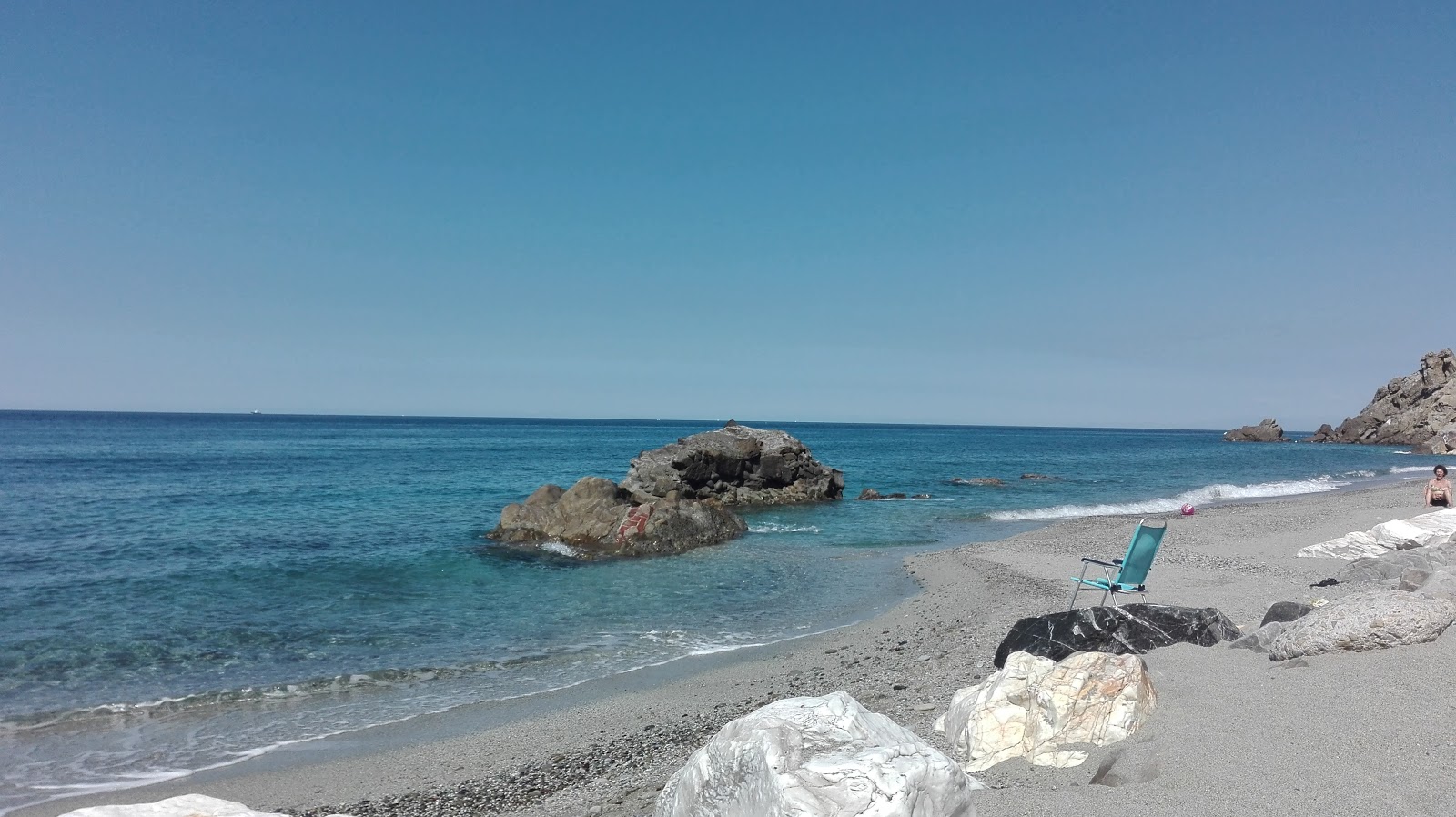 Foto di Camping Framura beach con una superficie del ciottolo fine scuro