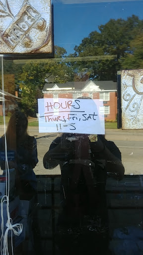 Used Book Store «Trade N Books», reviews and photos, 1416 Madison Ave, Montgomery, AL 36107, USA