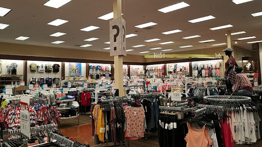 Grocery Store «Fred Meyer», reviews and photos, 19200 SW Martinazzi Ave, Tualatin, OR 97062, USA