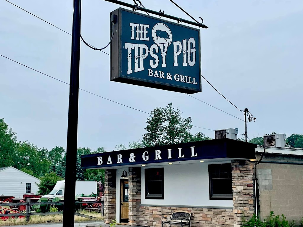 The Tipsy Pig 06790