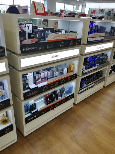 Hair Salon «Ulta Beauty», reviews and photos, 2130 Mall Rd, Newark, DE 19702, USA