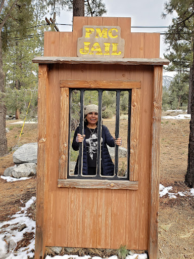 Grocery Store «Pine Mountain General Store», reviews and photos, 2513 Freeman Dr, Frazier Park, CA 93225, USA