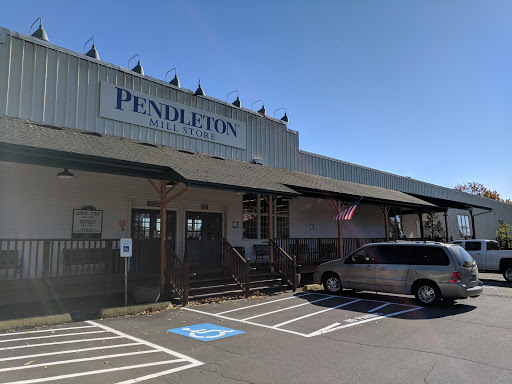 Clothing Store «Pendleton Washougal Mill Store», reviews and photos, 2 Pendleton Way, Washougal, WA 98671, USA