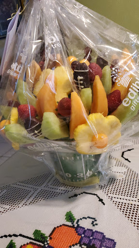 Gift Shop «Edible Arrangements», reviews and photos, 3634 Long Prairie Rd #116, Flower Mound, TX 75022, USA