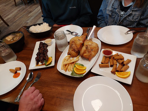 Shopping Mall «Parkway Square Shopping Center», reviews and photos, 16876 Southcenter Pkwy, Tukwila, WA 98188, USA