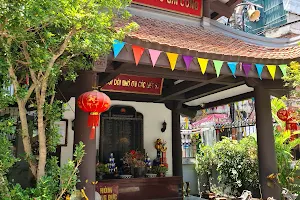 Ứng Thiên Temple image