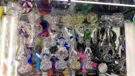 Tobacco Shop «Pine-Apple Xpress Smoke Shop Vape Shop, & Hookahs Sugar Land», reviews and photos, 10701 W Bellfort Ave b182, Houston, TX 77099, USA