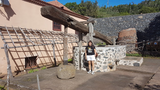 Centro de Visitantes Juego de Bolas (Parque Nacional de Garajonay. La Gomera) en Agulo