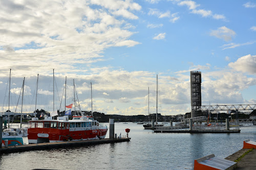 Agence d'excursions en bateau Embarcadère Lorient La Base Escal'Ouest Lorient