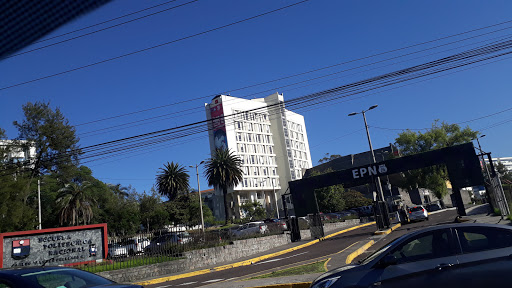 University support classes Quito