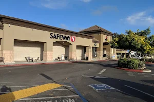 Safeway image