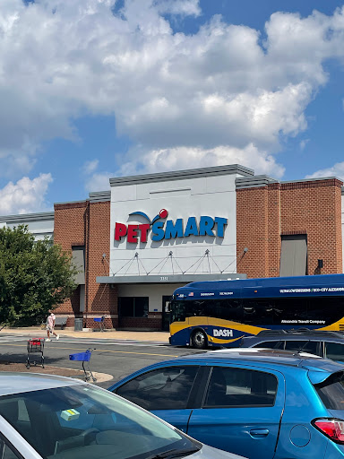 Pet Supply Store «PetSmart», reviews and photos, 3351 Jefferson Davis Hwy, Alexandria, VA 22305, USA