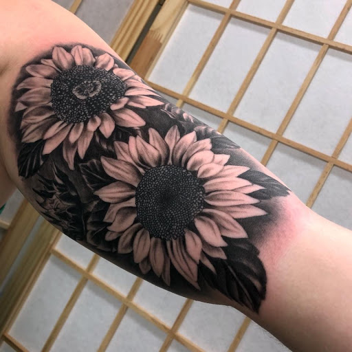 Tattoo Shop «San Antonio Rose Tattoo», reviews and photos, 320 Kitty Hawk Rd, Universal City, TX 78148, USA