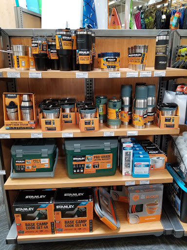 Camping Store «REI», reviews and photos, 189 Connecticut Ave, Norwalk, CT 06854, USA