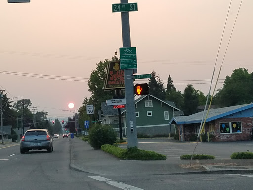 Real Estate Agency «Ned Baker Real Estate», reviews and photos, 2339 State St, Salem, OR 97301, USA