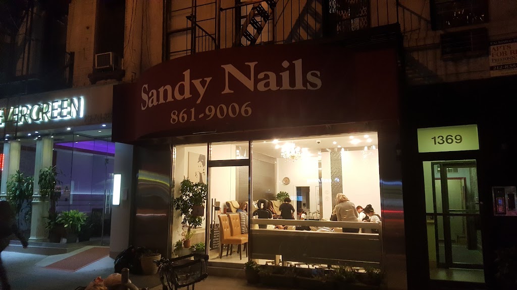 Sandy Nails 10021