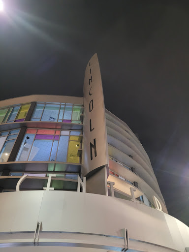 Movie Theater «Regal Cinemas South Beach 18 & IMAX», reviews and photos, 1120 Lincoln Rd, Miami Beach, FL 33139, USA