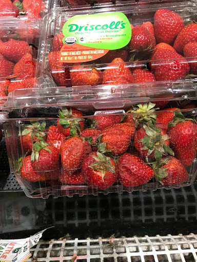 Grocery Store «Super Stop & Shop», reviews and photos, 20 Washington Ave, Dumont, NJ 07628, USA