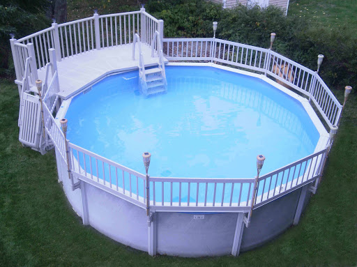 Swimming pool contractor Sterling Heights