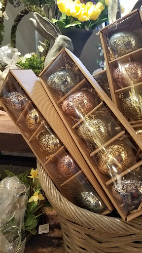 Furniture Store «Pottery Barn», reviews and photos, 2700 Clarendon Blvd r100, Arlington, VA 22201, USA