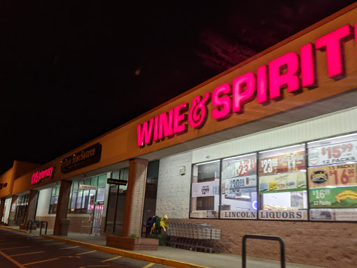 Shopping Mall «Stadium Plaza Shopping Center», reviews and photos, 10 Main St, Tewksbury, MA 01876, USA