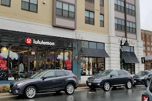 lululemon image