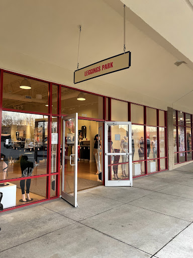 Outlet Mall «Tanger Outlet Commerce», reviews and photos, 800 Steven B Tanger Blvd, Commerce, GA 30529, USA