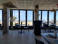 Atmosphère du Restaurant Le Resto de la Plage à Criel-sur-Mer - n°1