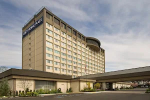 Crowne Plaza Seattle Airport, an IHG Hotel image